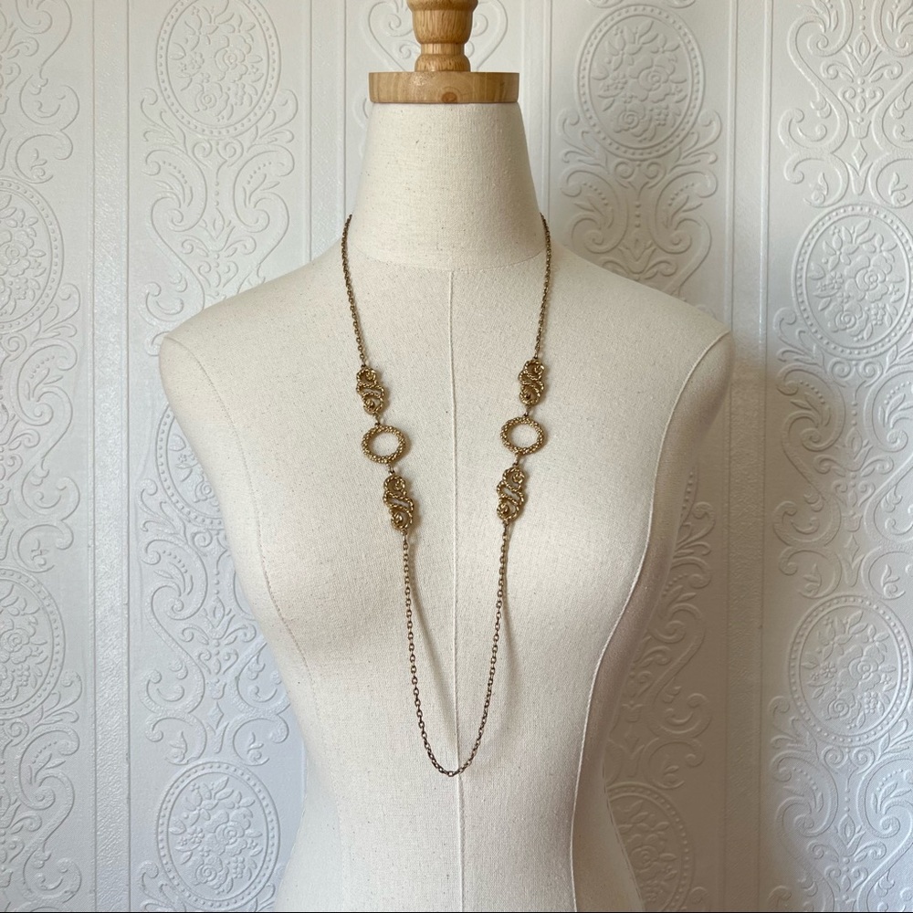 Vintage Sarah Coventry Goldtone Necklace